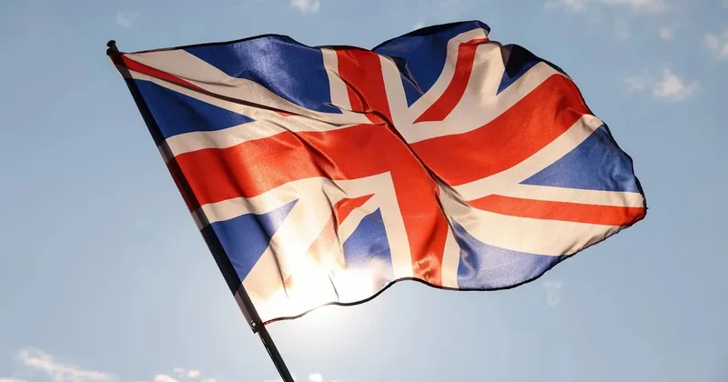 Böyük Britaniya səfirliyi azərbaycanlı diplomatları peşə bayramı münasibətilə təbrik edib