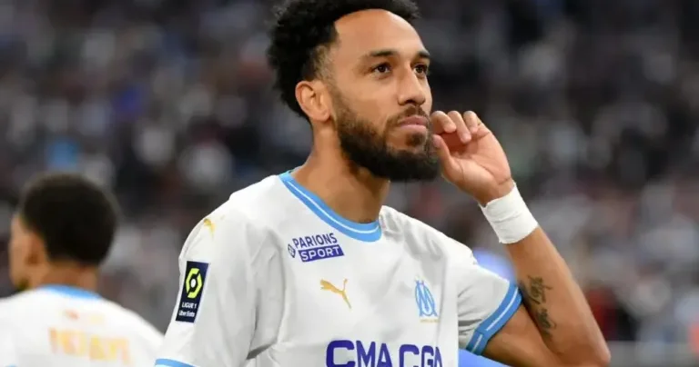 Aubameyanq Türkiyə klubuna transfer olundu
