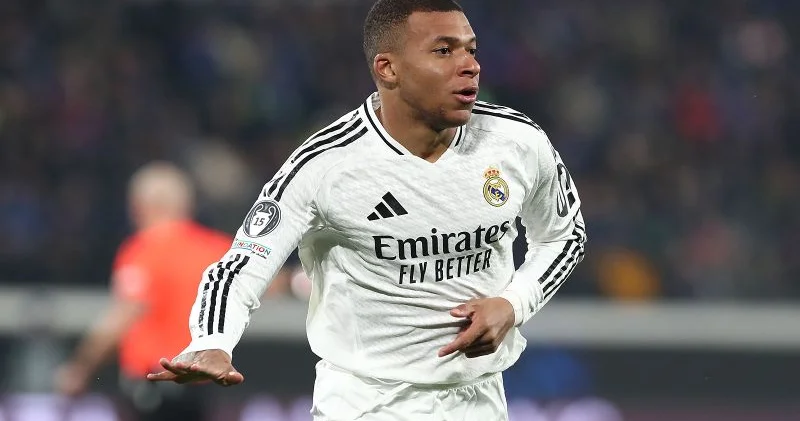 Mbappe ayın oyunçusu seçildi