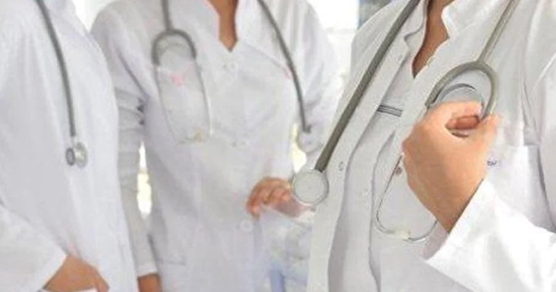 Tibb bacılarını söydü Həbs olundu