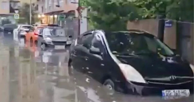 Batumini su basdı Video