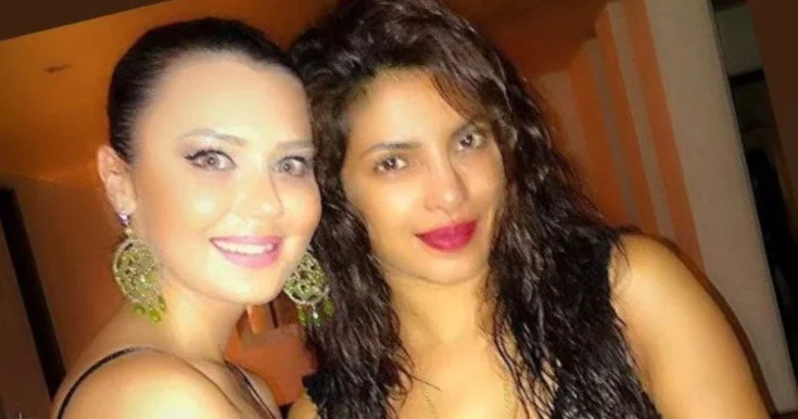 Oksana Priyanka Çopra ilə illər əvvəl Foto