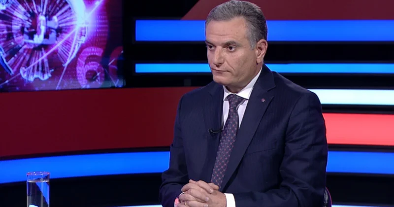 “Erməni xalqını simasız kütləyə çevirəcəklər”
