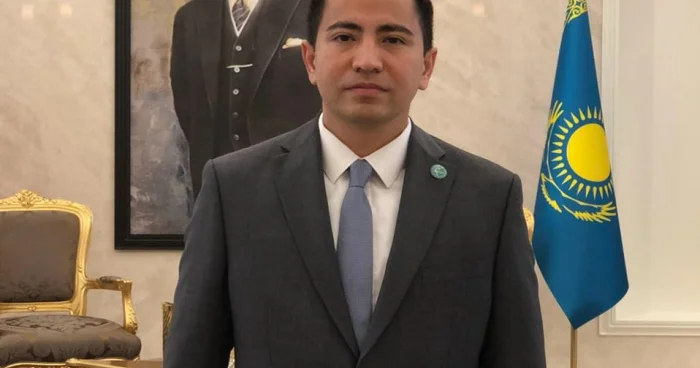 Qazaxıstan səfiri Azərbaycanı təbrik edib
