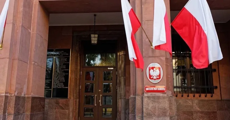 Polşa Bakı İrəvan bəyannaməsini alqışladı