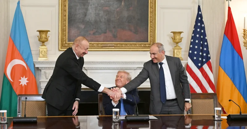 Britaniya mediası Vaşinqtonda Azərbaycan və Ermənistan liderlərinin görüşündən yazıb