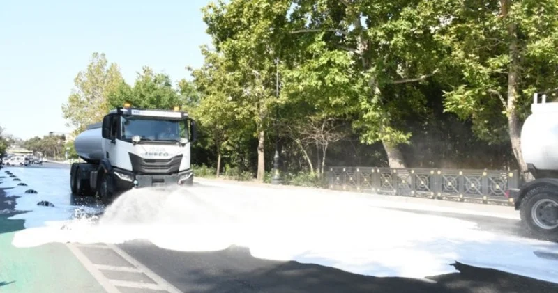 Bakının küçələrində təmizlik işləri həyata keçirilib