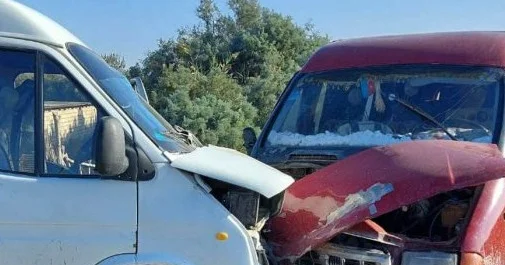 Göygöldə iki mikroavtobus toqquşdu