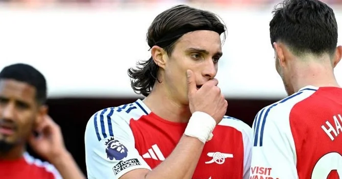 Arsenal ın futbolçuları zədələrini sağaldaraq məşqlərə qatılıblar