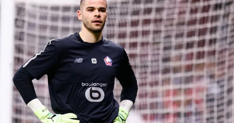 PSJ dən 23 yaşlı qapıçının transferini rəsmiləşdirdi 5 illik müqavilə