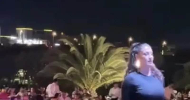 Tuğba Ekinçinin Bakıda səhnə geyimi diqqət çəkdi (Video)