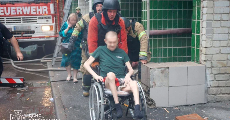 Rusiya ordusu Ukraynada uşaqları daşıyan avtobusu hədəfə aldı FOTO