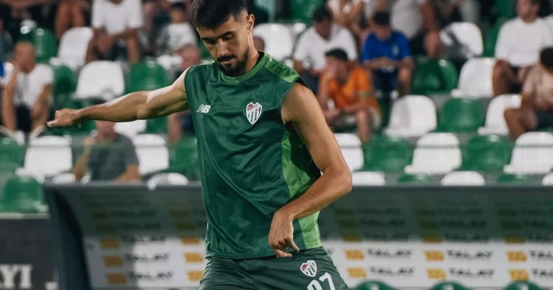 Komandası inamlı qələbə qazandı, Toral isə...