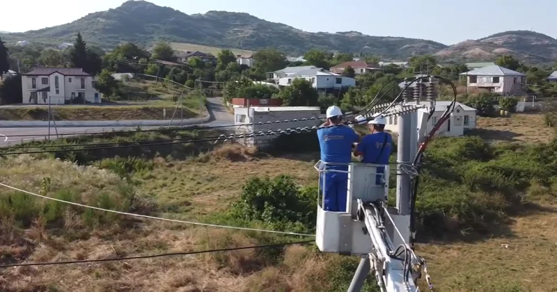 “Azərişıq” ASC Xocalı və Xocavəndin bir sıra ərazilərində elektrik təsərrüfatını yeniləyir VİDEO