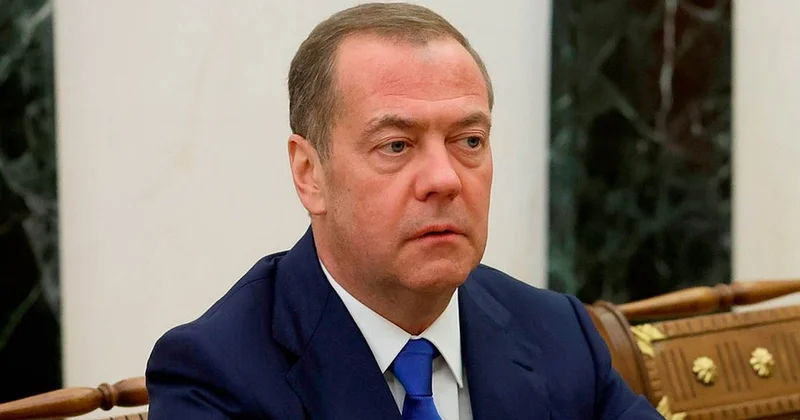 Медведев предрек Армении мощный кризис или что похуже из за разрыва с Россией