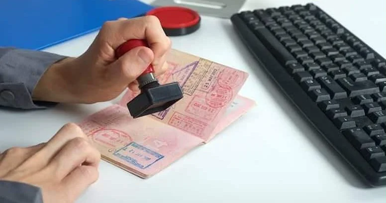 İngiltərə yeni viza məhdudiyyətləri tətbiq edəcək