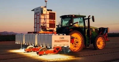 Torpaqda alaq otlarını məhv edən robot fermer hazırlanıb