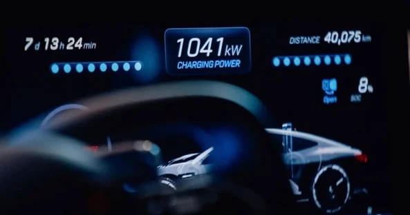 Elektromobillərdə sürətli şarj rekordu