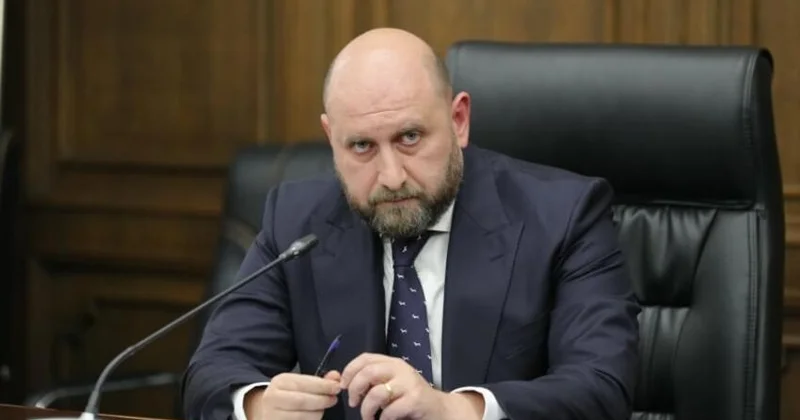 Qalstyan: Sülh sazişi imzalansa, bu məsələyə yenidən baxacağıq