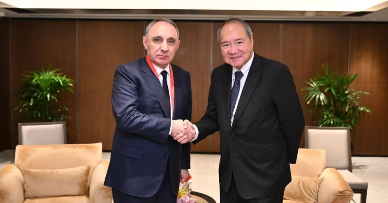 Baş prokuror Sinqapurda səfərdədir FOTOLAR