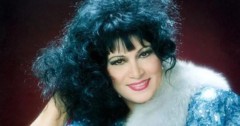 88 yaşlı Zeynəb Xanlarova canlı ifası ilə gündəm oldu VİDEO