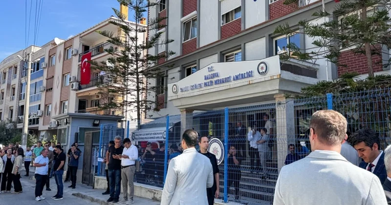 İzmirdəki polislərin qətlinə görə 27 nəfər saxlanılıb