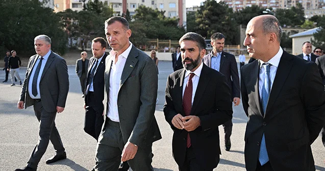 Şevçenko Emin Əmrullayev və Rövşən Nəcəflə bir arada Video