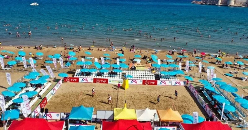 Azərbaycanın çimərlik voleybolçuları Avropa çempionatına yollanıblar