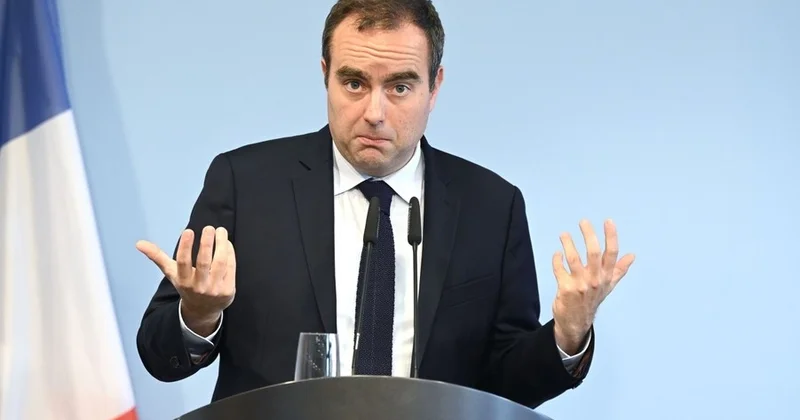 Правительство Франции возглавил Лекорню Minval Politika