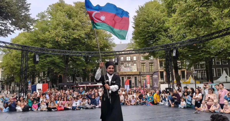 Азербайджанский павильон стал одним из самых посещаемых на Фестивале посольств ФОТО