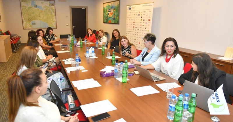 “Ticarət və Logistikada Qadınların Tərəfdaşlığı” Assosiasiyasının rəsmi təqdimatı keçirilib