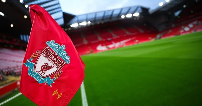 Liverpul yeni formalarını təqdim etdi Şəkillər