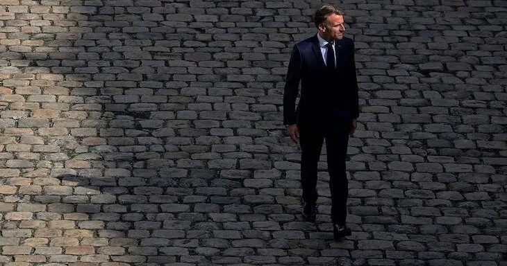 Французы сыты по горло Макроном статья в The Spectator