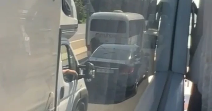 Bakı Sumqayıt yolunda hərəkət dayanıb Sürücülər bir saatdır yolda qalıb VİDEO