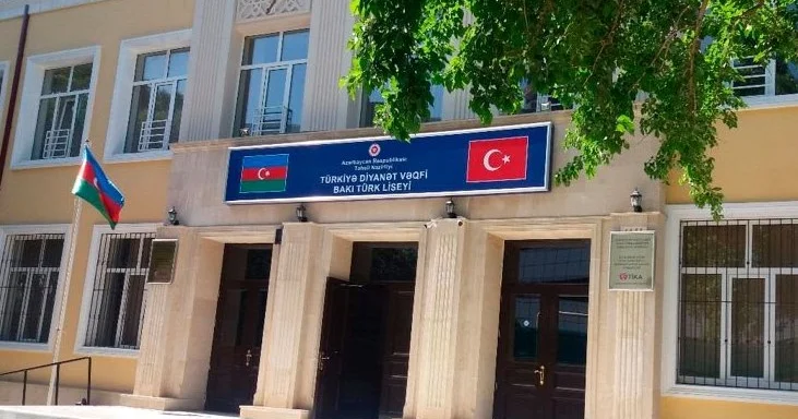 Bakıdakı bu liseyin 34 məzunu Türkiyənin nüfuzlu universitetlərinə qəbul olunub