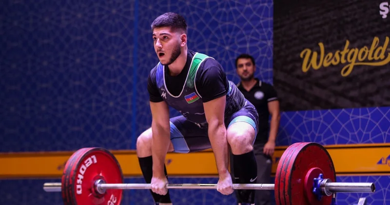 Pauerliftinq və benç press idman növləri üzrə ölkə kuboku keçirilib FOTO