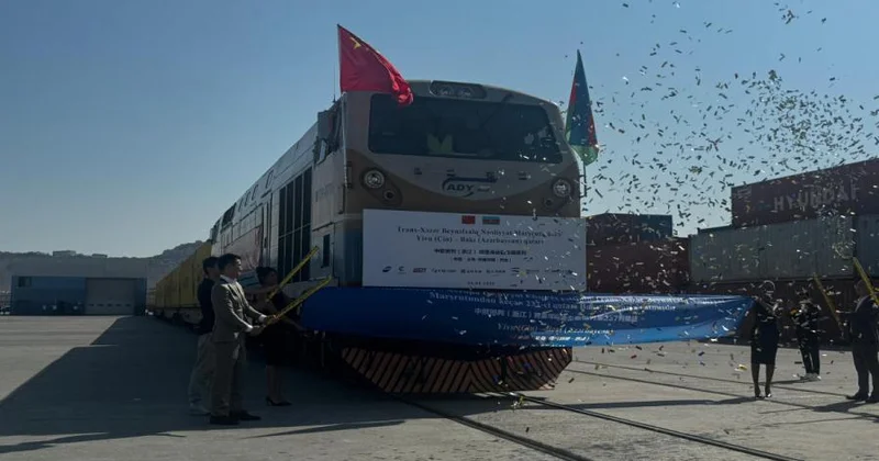 Trans Xəzər Beynəlxalq Nəqliyyat Marşrutundan keçən 225 ci qatarın qarşılanma mərasimi keçirilib