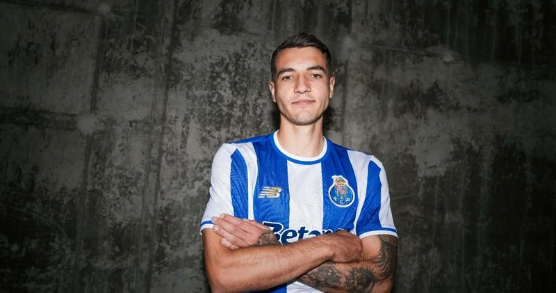 Yakub Kiviorun Porto sürprizi: Transferi Romanodan öyrəndi