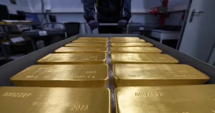 Dünya bazarında qızılın qiyməti 1% yüksəlib
