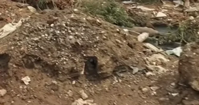 Abşeronda kanalizasiya sularının yola axması ciddi narazılıq yaradıb