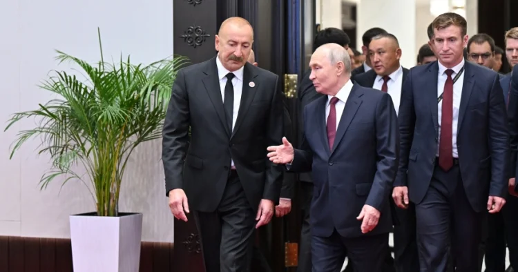 Cənubi Qafqazda dönüş: Əliyevlə Putin arasındakı söhbətin arxasında nə dayanır?