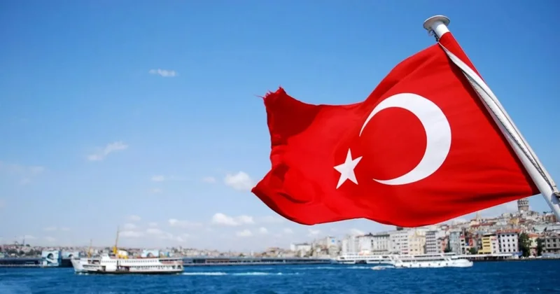 Türkiyə bayrağına hörmətsizlik etdi, HƏBS OLUNDU