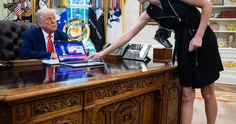 Щедрые подарки Трампа помощницам