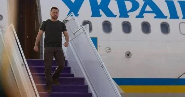 Zelenskinin təyyarəsi az qala PUA ilə toqquşacaqdı