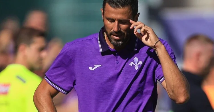Fiorentina yollarını ayırdığı baş məşqçiyə qarşı sanksiyalar tətbiq edə bilər