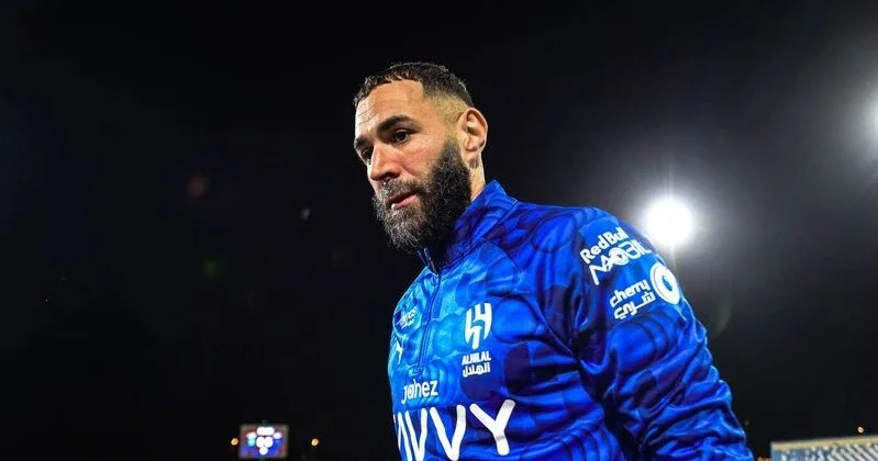 Kərim Benzema Kəbəni ziyarət edib FOTO