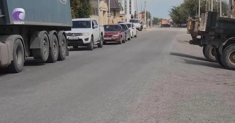 Saray qəsəbəsində niyə piyadalar üçün zolaqlar yoxdur? VİDEO