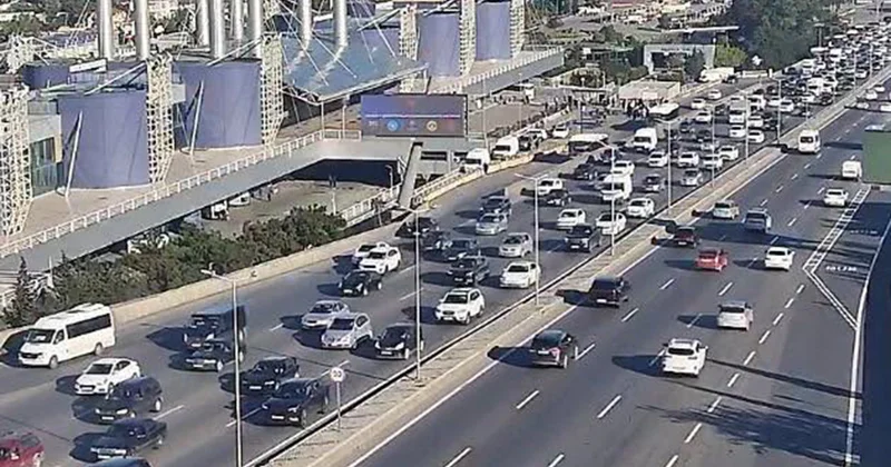 Paytaxtın 7 yolunda sıxlıq var