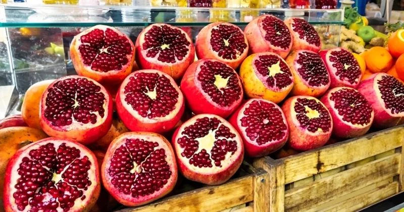 Rusiyada Azərbaycan və Türkiyədən idxal olunan narlar satışa çıxarılıb
