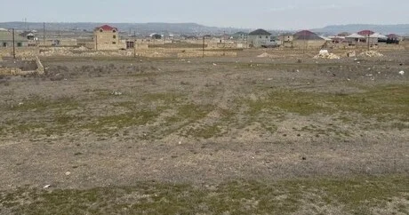 Yarım milyon manatlıq dələduzluq Eyni torpaq xeyli adama satılıb
